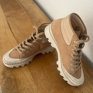 Desert Sand lace up boots. Size 9 Dolce Vita.